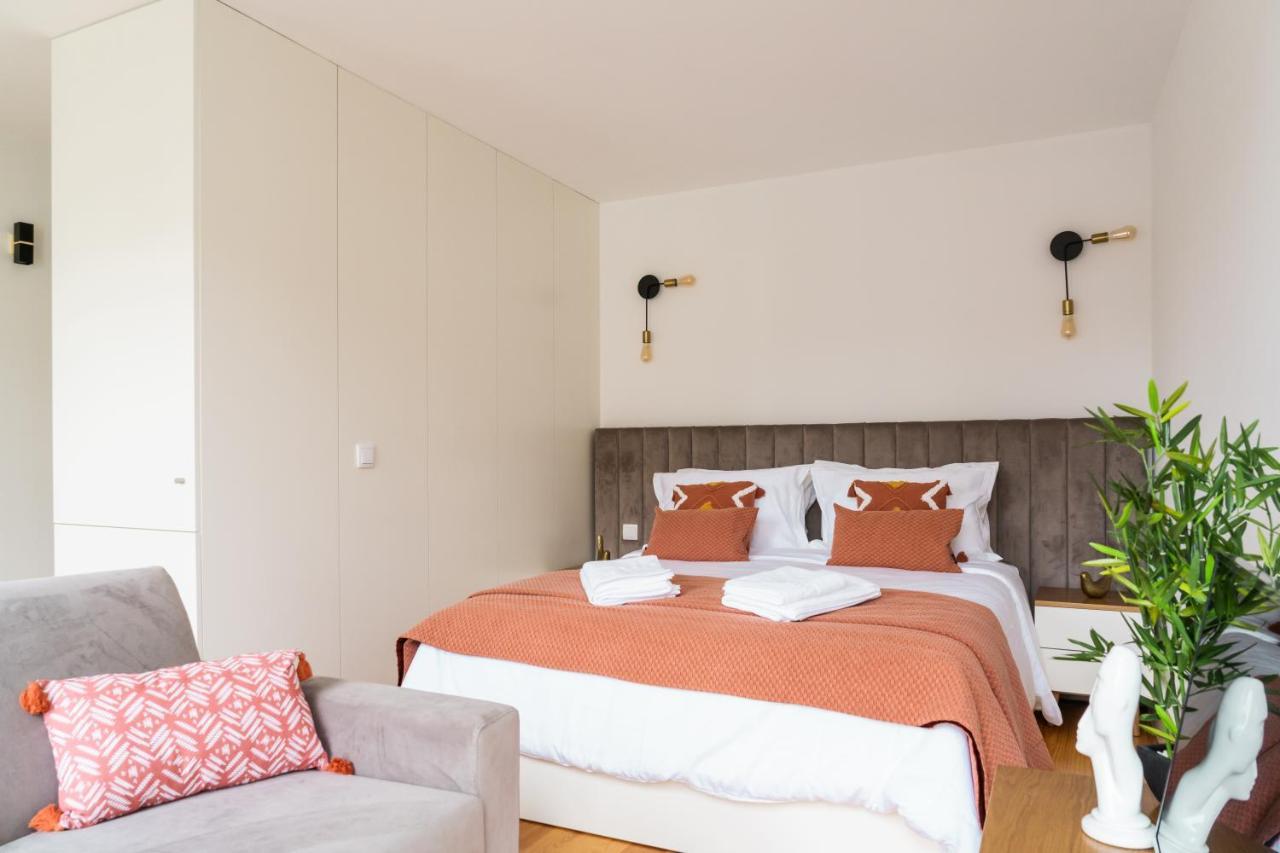 Bright Studio Near Douro River - With Balcony ポルト エクステリア 写真